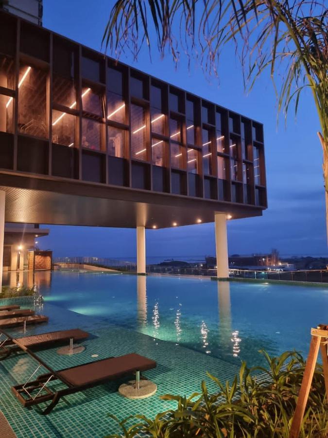 Luxury Couple Suites L Free Netflix L Massage Chair L Bathtub L Wifi 200Mbps L Town Area Bali Residence Малакка Экстерьер фото
