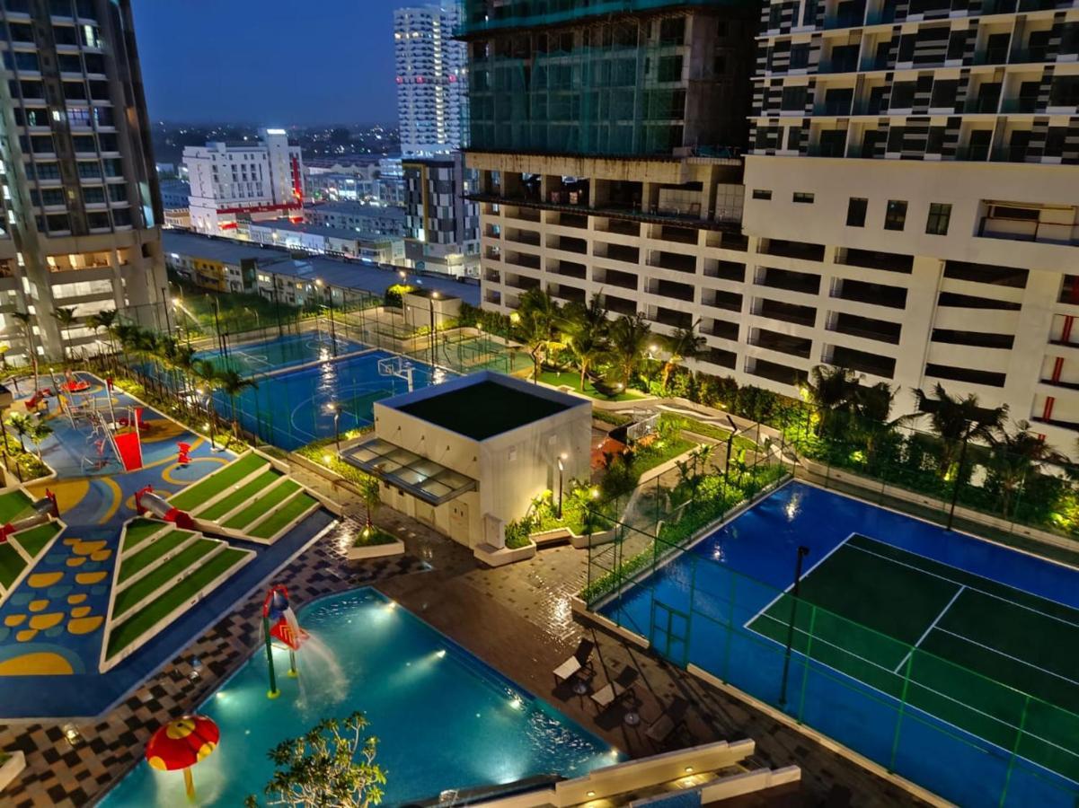 Luxury Couple Suites L Free Netflix L Massage Chair L Bathtub L Wifi 200Mbps L Town Area Bali Residence Малакка Экстерьер фото